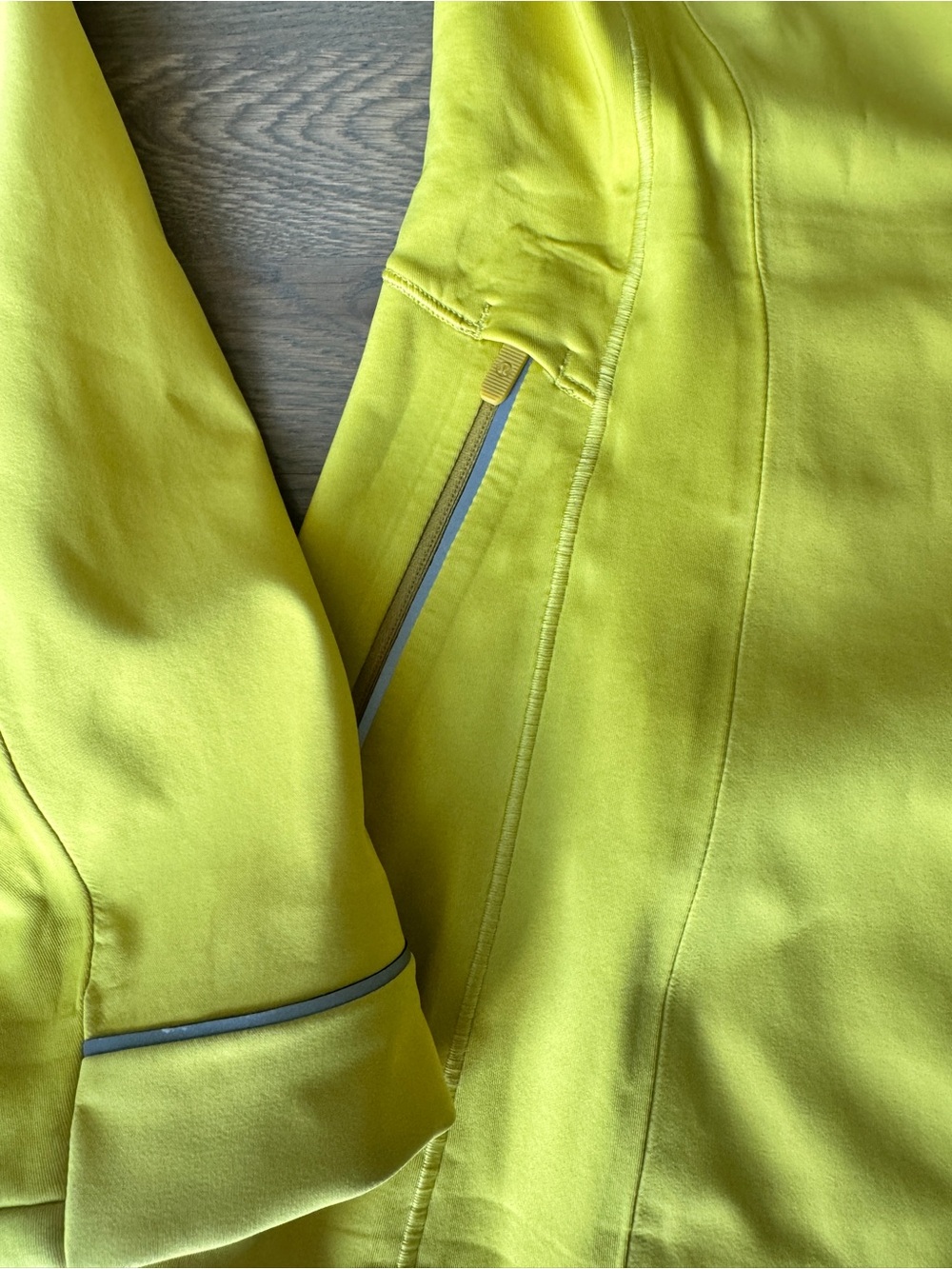 Lululemon Cross Chill Jacket - Picture 5 of 12